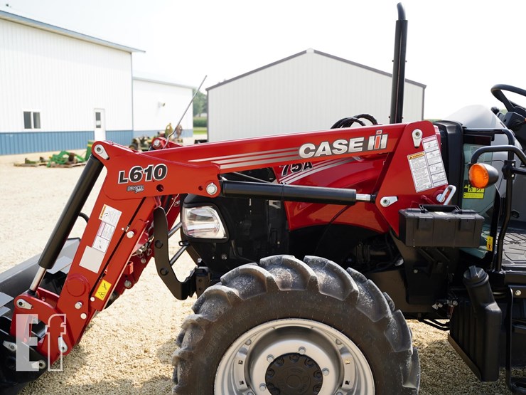 2022-case-ih-farmall-75a-image-12