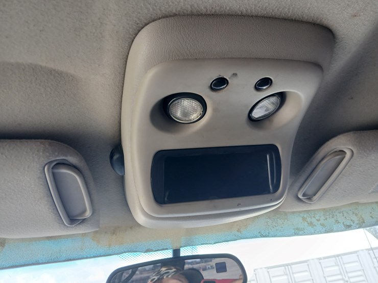 2005-chevrolet-silverado-image-39