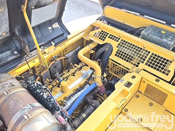 2015-caterpillar-336-f-image-70