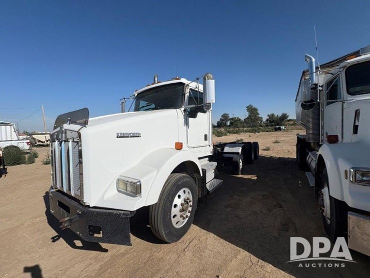 1998-kenworth-t800-image-1