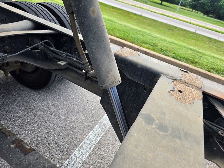 2004-ford-f650-image-121