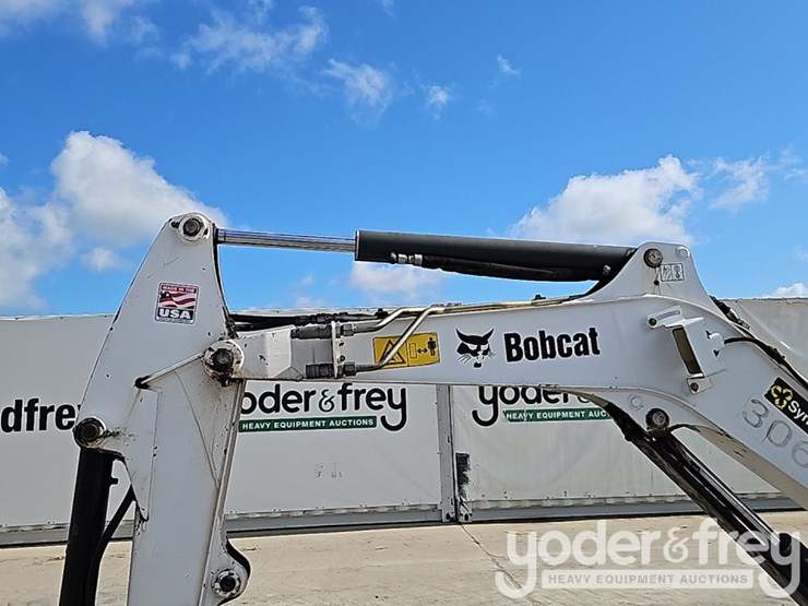 bobcat-e32-image-18