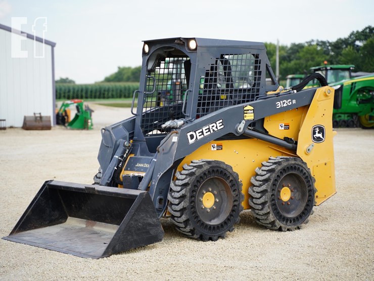 2018-deere-312gr-image-1