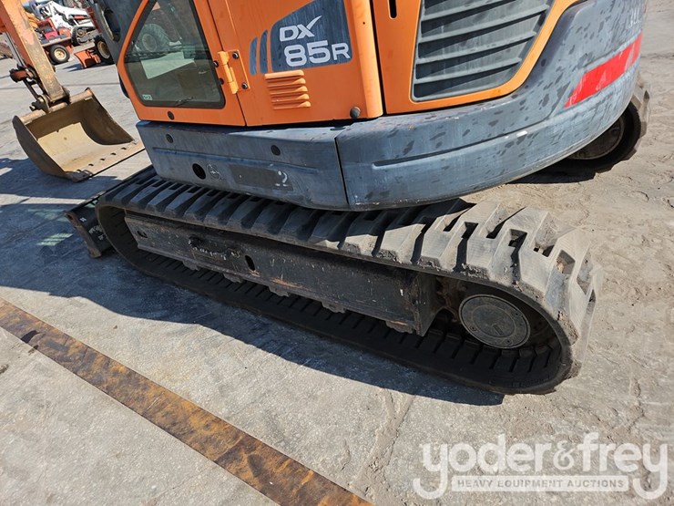 2019-doosan-dx85r-3-image-26