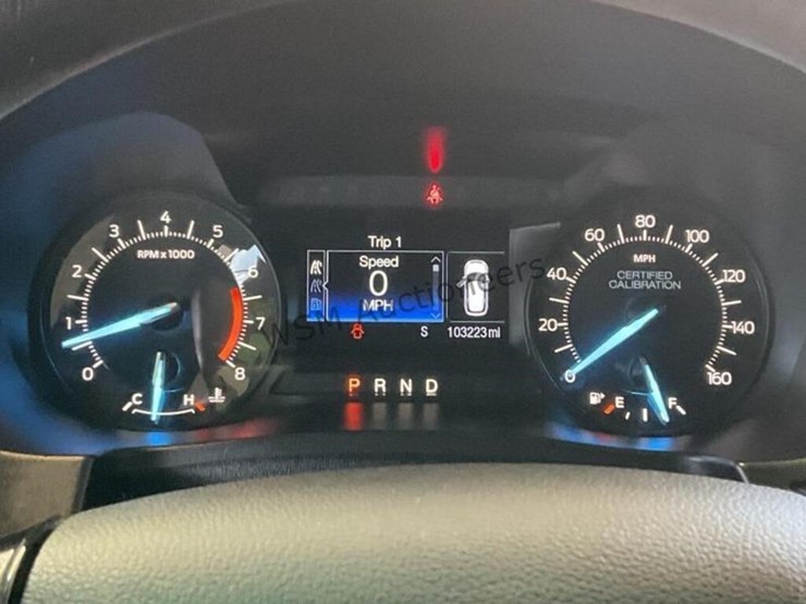 2016-ford-explorer-image-17