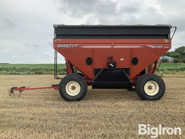 unverferth-gt-544-gravity-wagon-image-8