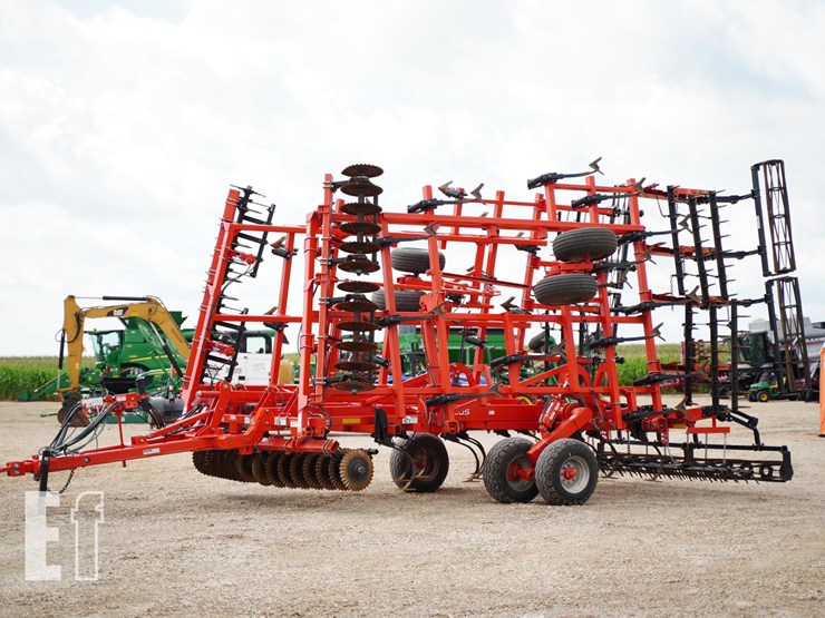 2015-kuhn-krause-6205-31-image-1
