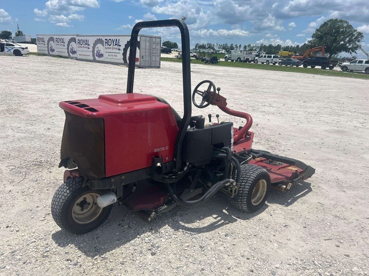 2016-toro-groundsmaster-3505d-72in-rotary-mower-image-3