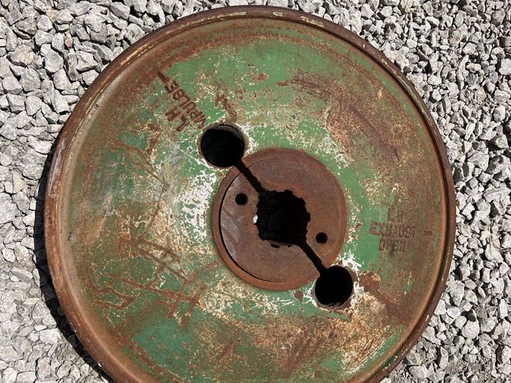 john-deere-model-g-flywheel-image-2