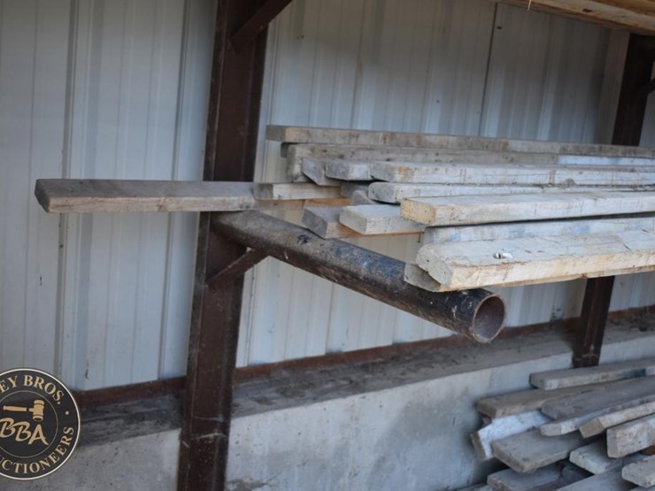 lumber-2x4-boards-44017-image-3
