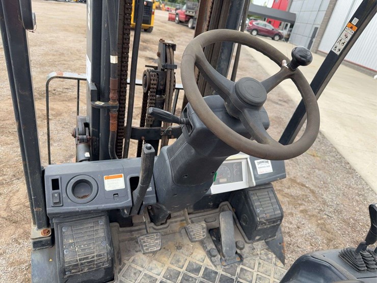 2021-doosan-g25n-7lp-5k-industrial-propane-fork-lift-image-16