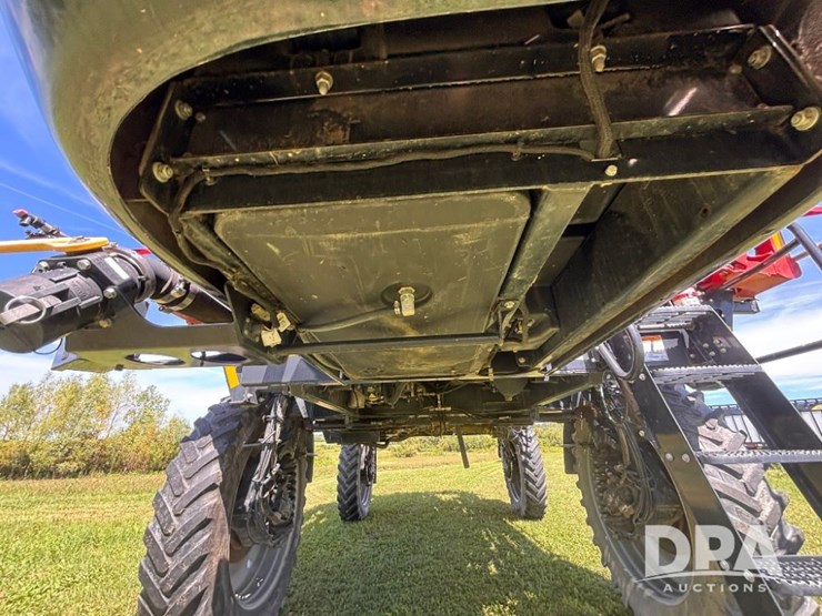 2019-case-ih-patriot-4440-image-24