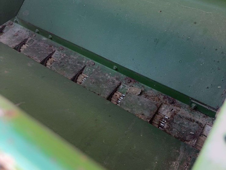 john-deere-8300-image-15