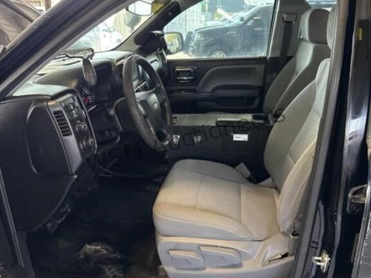 2018-chevrolet-silverado-1500-image-21