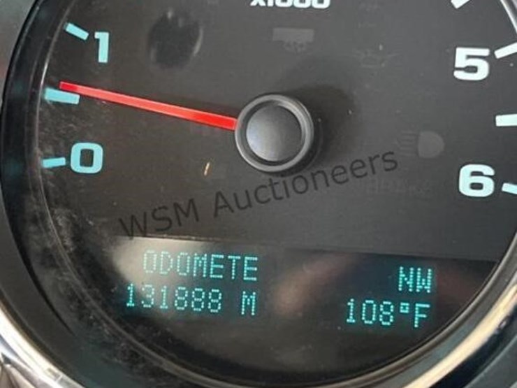 2013-chevrolet-silverado-1500-image-17