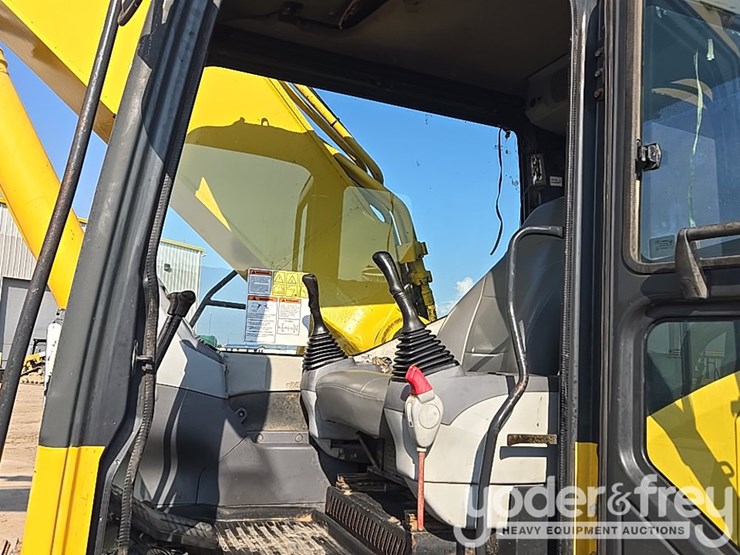 2005-komatsu-pc300-lc-7-image-66