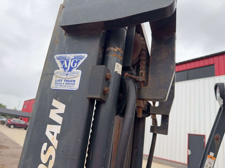 2021-doosan-g25n-7lp-5k-industrial-propane-fork-lift-image-13