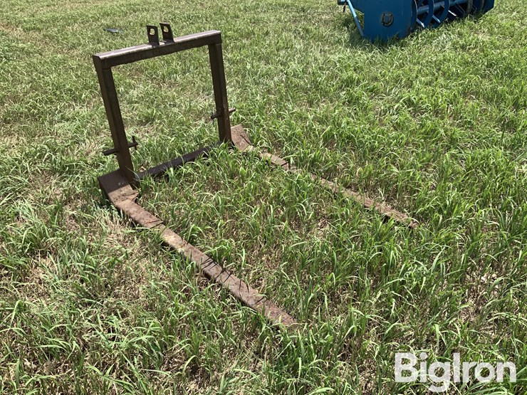 homemade-bale-spear-image-7