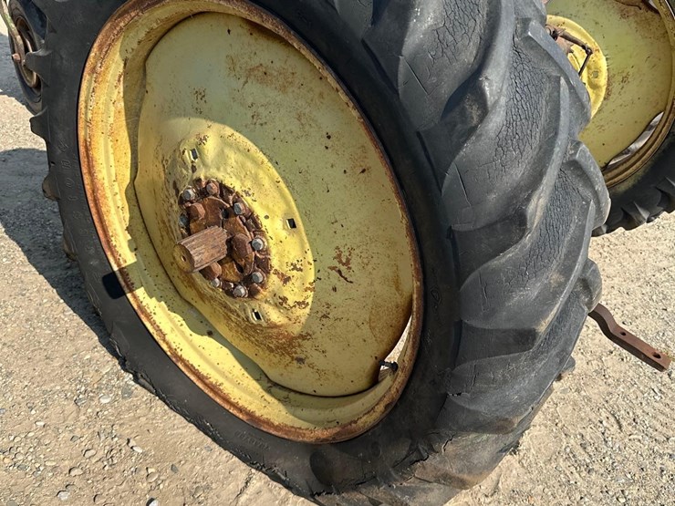 john-deere-a-image-11