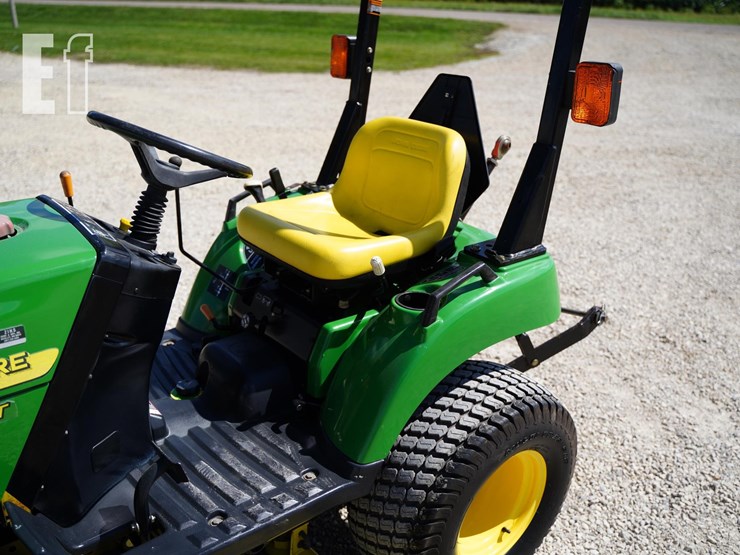 2003-john-deere-2210-image-10