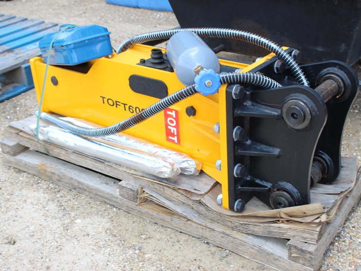 #22961-•-2025-box-type-toft600-hydraulic-hammer-with-45mm-pins-to-fit-cat305,-for-4-8...-image-2