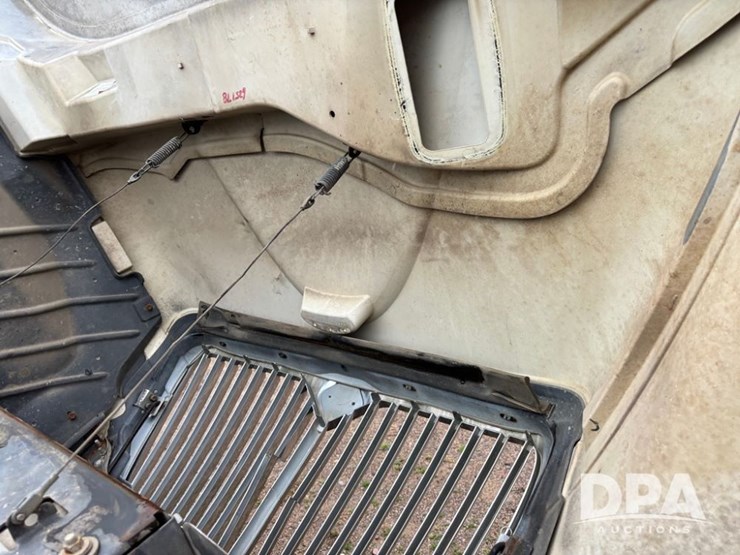 2002-international-durastar-4400-image-20