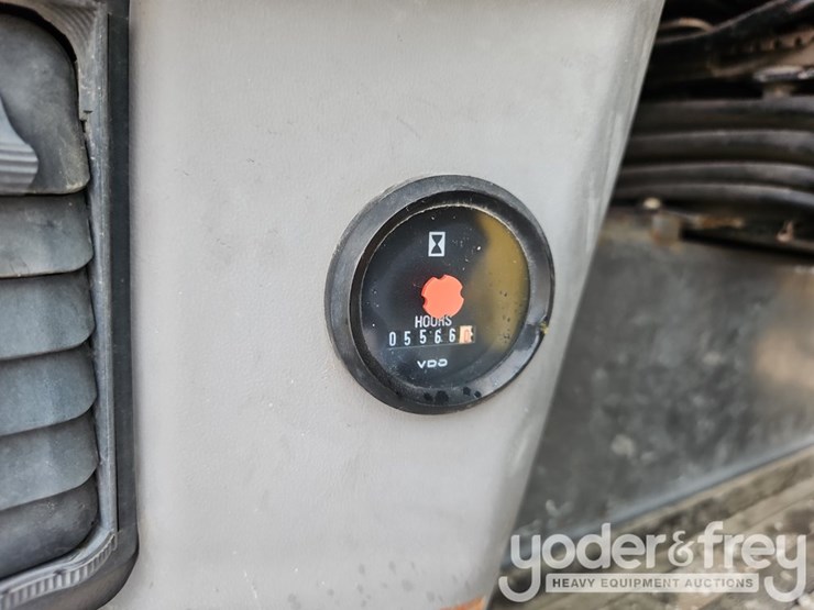 2005-volvo-g930-image-36