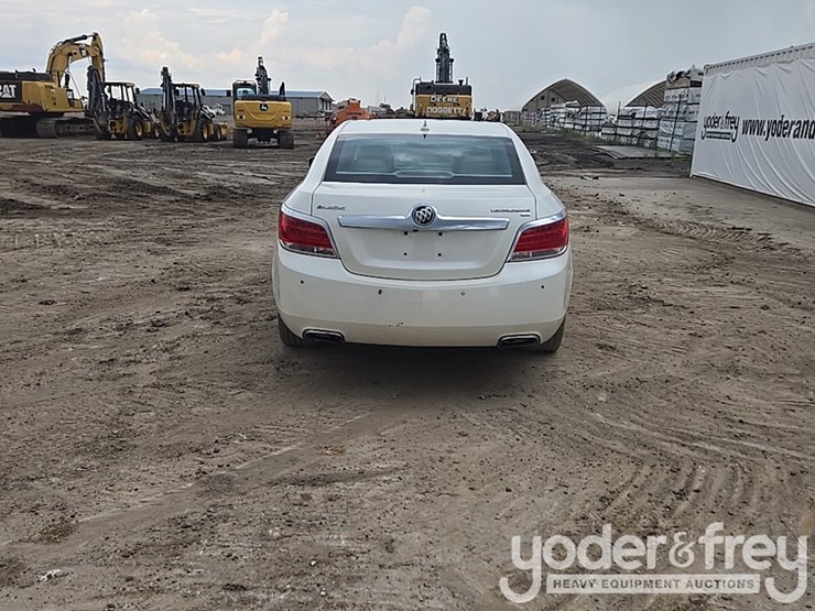 2010-buick-lacrosse-cxs-image-55