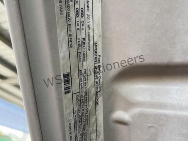 2011-ford-f350-image-11