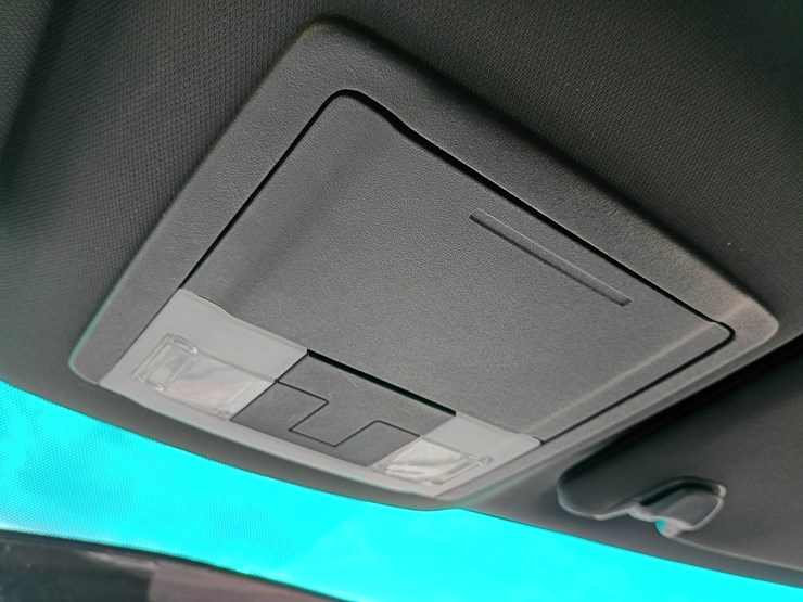 2014-ford-explorer-image-38