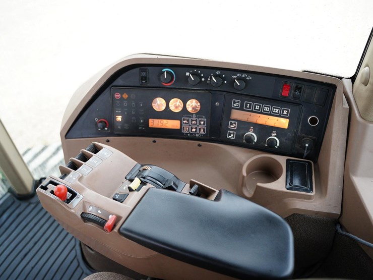 1997-john-deere-8400t-image-33