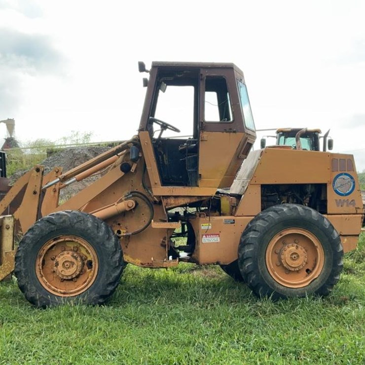 CASE W14