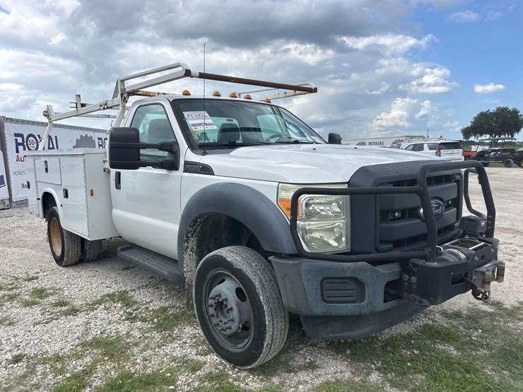 2015-ford-f550-image-2