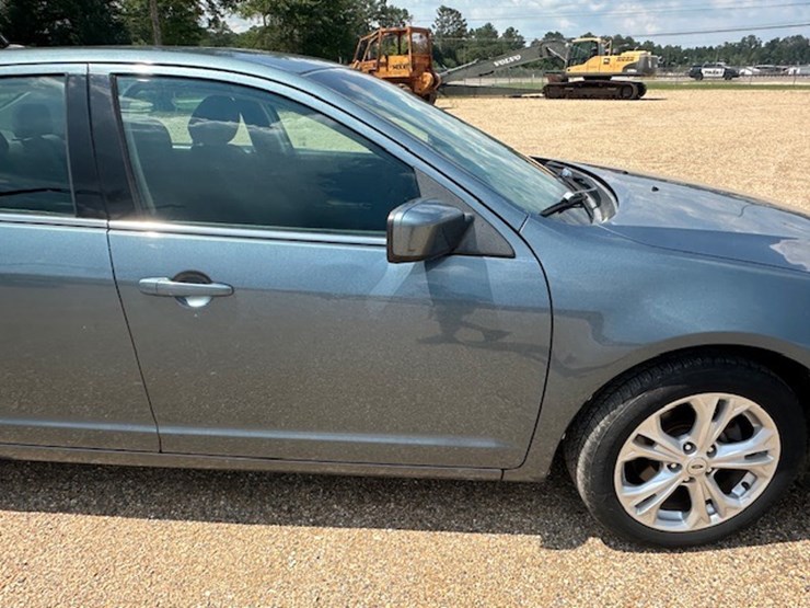#23032-•-2012-ford-fusion-image-19