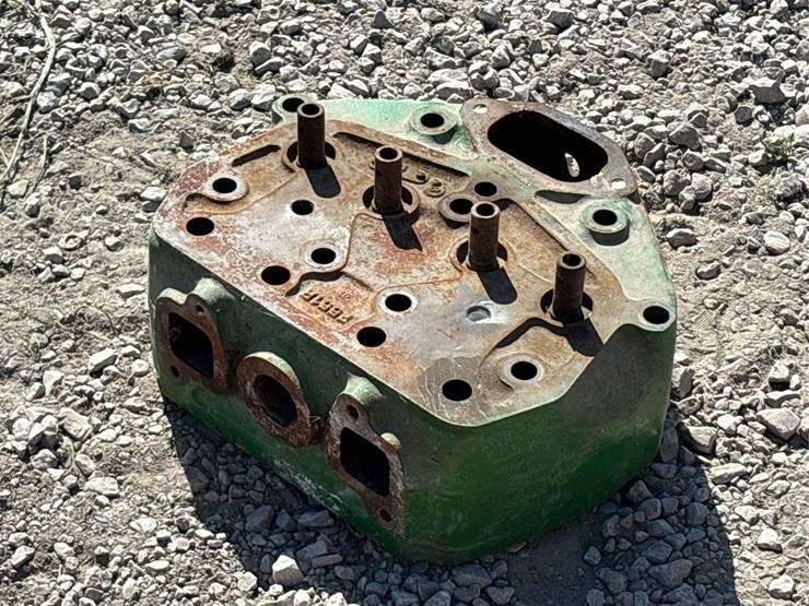 john-deere-model-g-head-image-9