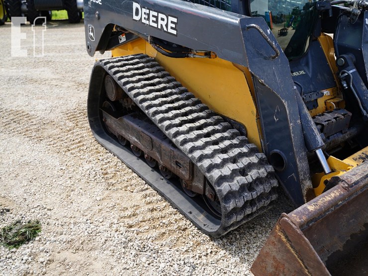 2015-deere-333e-image-16