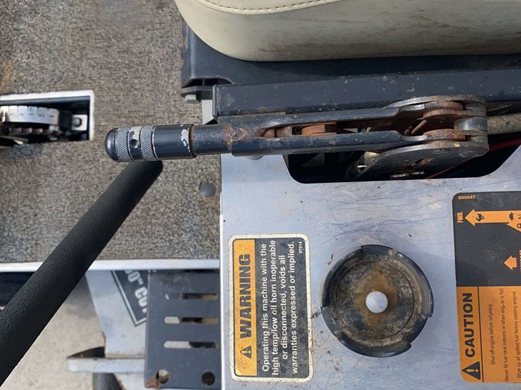 dixie-chopper-xt3200-zero-turn-mower-image-21