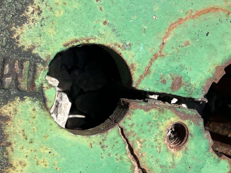 john-deere-model-g-flywheel-image-3
