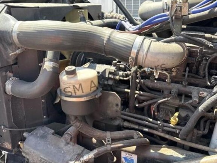 2006-kenworth-t300-image-17
