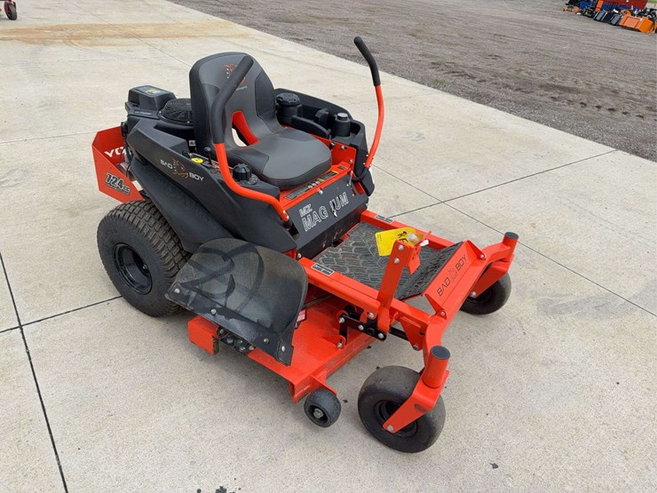 2023-bad-boy-724cc-magnum-zero-turn-mower-image-2