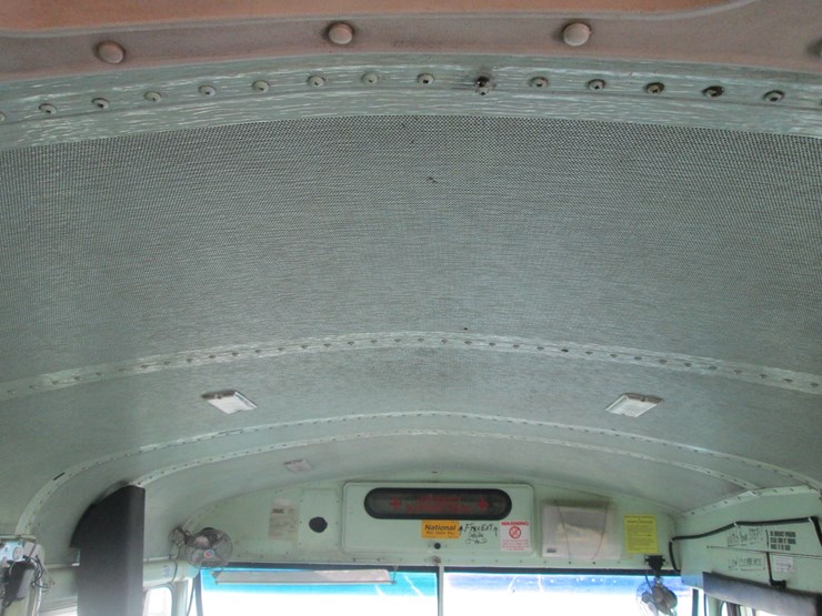 #18-•-#26806-•-1997-international-s/a-bus-1hvbdabk5vh469332-image-44