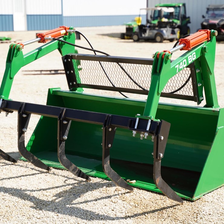 2025 JOHN DEERE 640