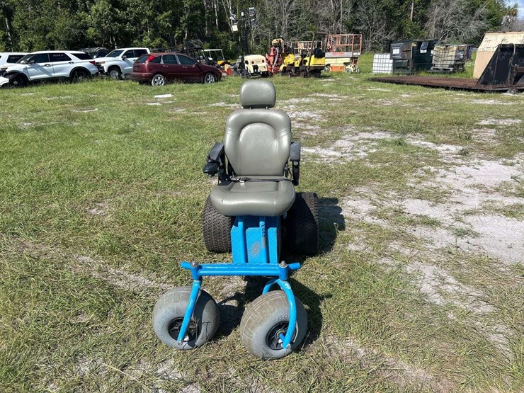 electric-mobility-scooter-image-9