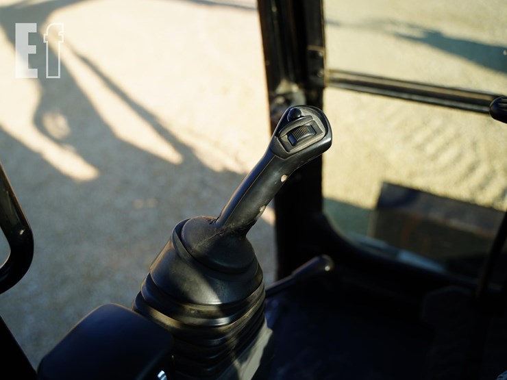 2013-caterpillar-308e2-cr-image-39