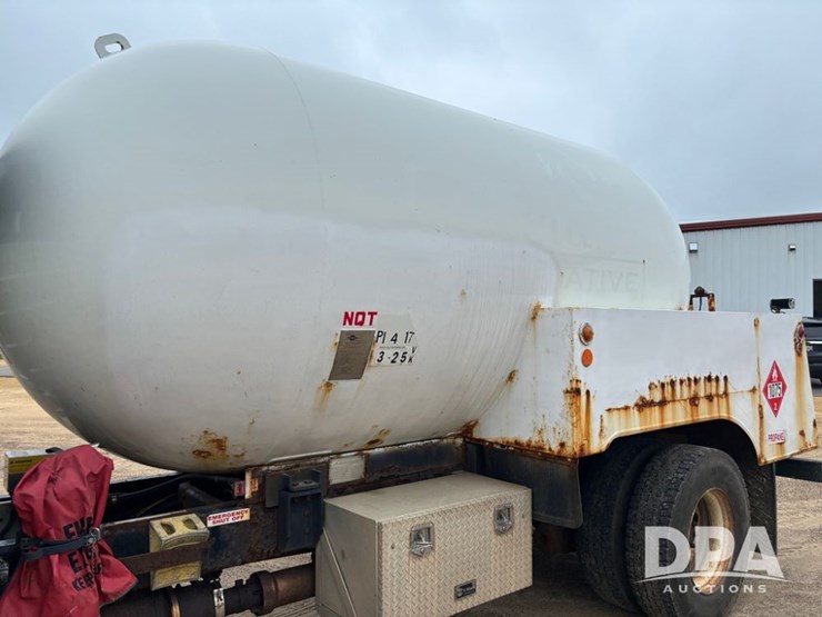 2013-international-durastar-4400-image-35