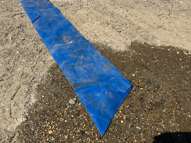 #23047-•-aprox-95-feet,-8-inch-blue-discharge-hoses-with-water-fittings-image-9