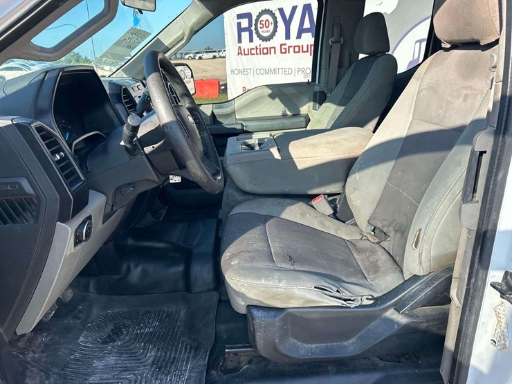 2016-ford-f150-image-12