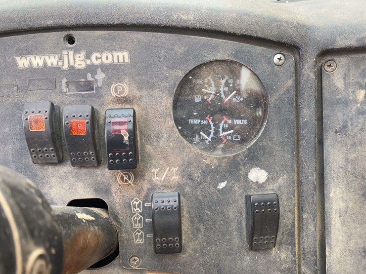 2008-jlg-g6-42a-image-30