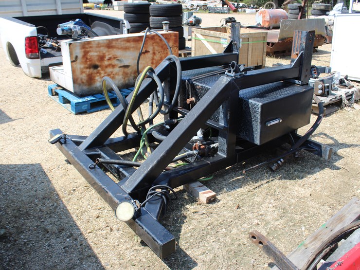 #22936-•-steel-headache-rack-with-hyd-tank-and-hoses-image-2