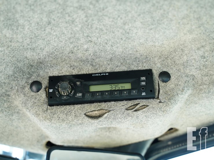 2015-deere-544k-image-38